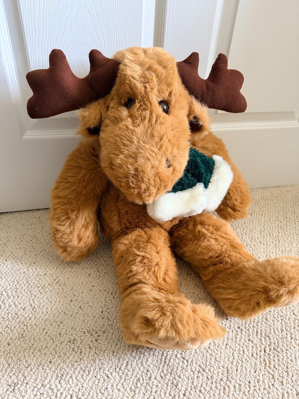 Vintage JCPenney Holiday Collection Christmas Moose Plush 24 in Golden Bear Co